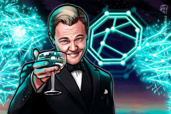 92 ETF related to cryptographic are online to receive the approval of the SEC.