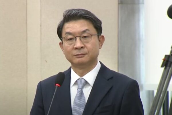 The new Super Spering regulator faces scrutiny about strategy actions, cryptographic comments