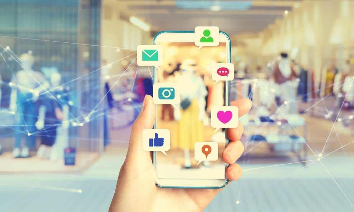 What tokens are talking to merchants? GME, SOL leads the buzz